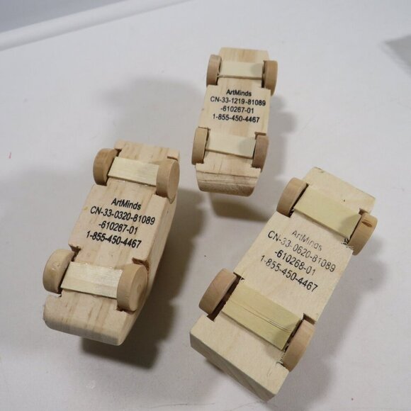 Wooden vehicles 1 truck 2 cars Vehicles are made of wood - Picture 3 of 5